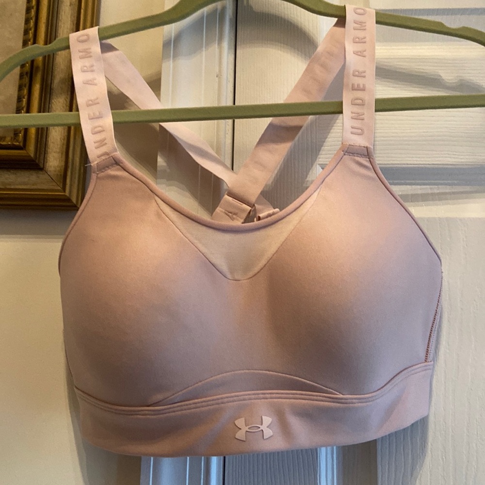 UNDER ARMOUR Medium Sports Bra in Blush color
